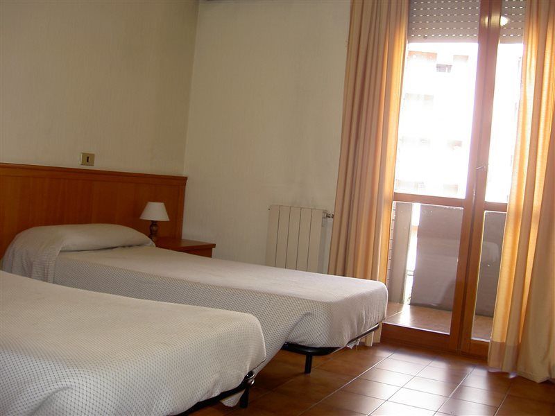 Hotel Cinecitta Рим Экстерьер фото