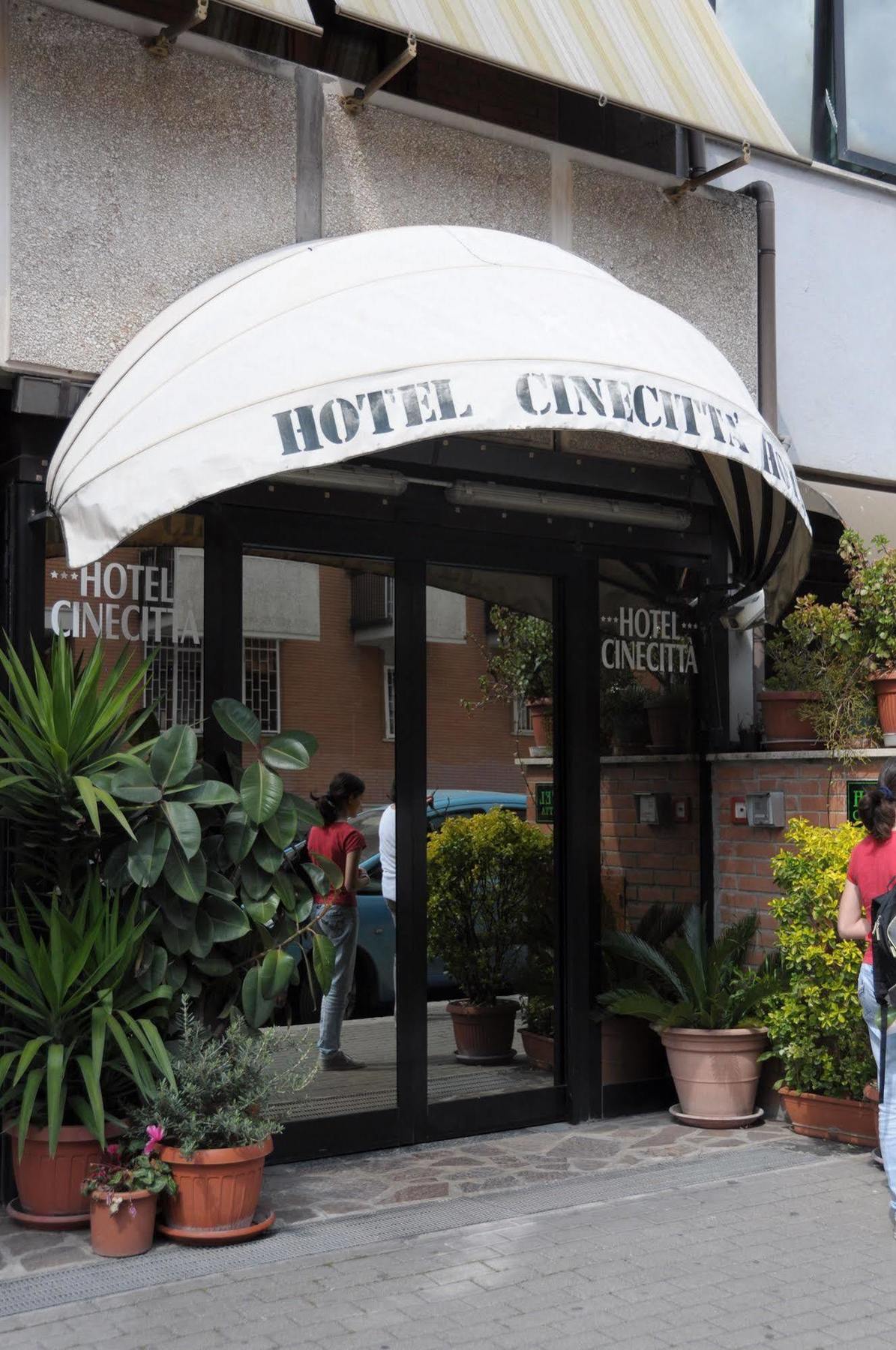 Hotel Cinecitta Рим Экстерьер фото